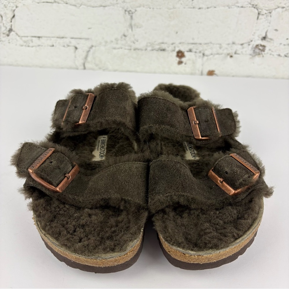 Birkenstock Shearling Fur Lined Chocolate Arizona Slide 40 - Picture 4 of 12